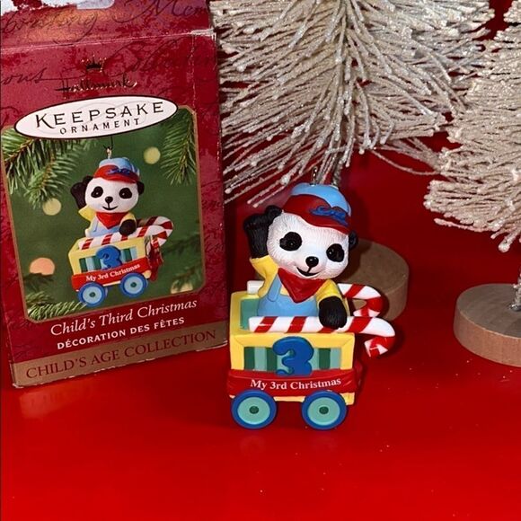 Hallmark Hallmark 3rd Christmas ornament 2000 - Picture 2 of 8
